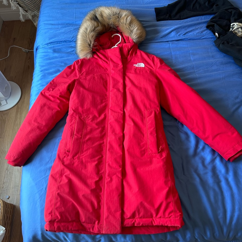 Columbia Arctic Parka in Red - Women’s Medium